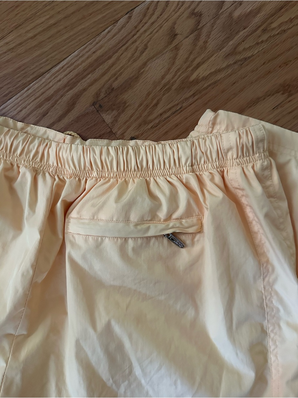 Vintage butter yellow Catalina joggers - Picture 4 of 5